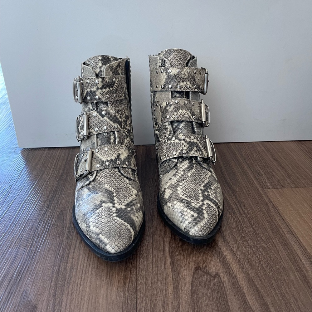 Women Boots